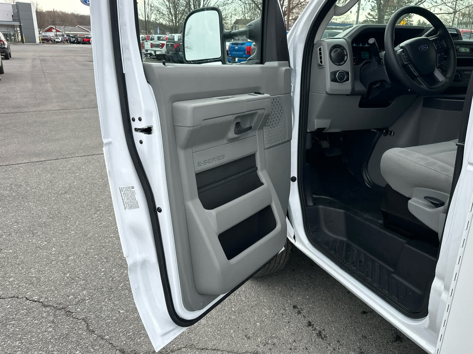 Vehicle image 12 of 34