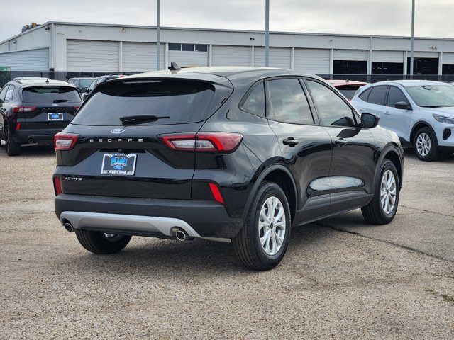 Vehicle image 3 of 23