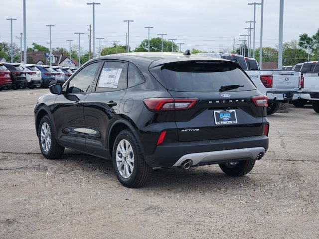 Vehicle image 4 of 23