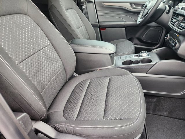 Vehicle image 9 of 23