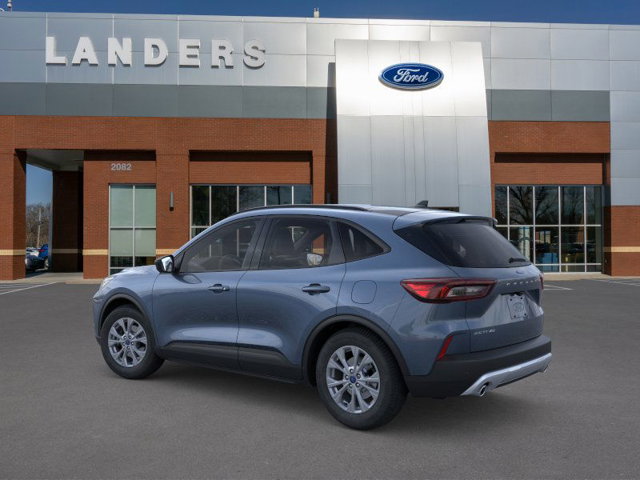 Vehicle image 7 of 23