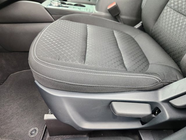 Vehicle image 16 of 24