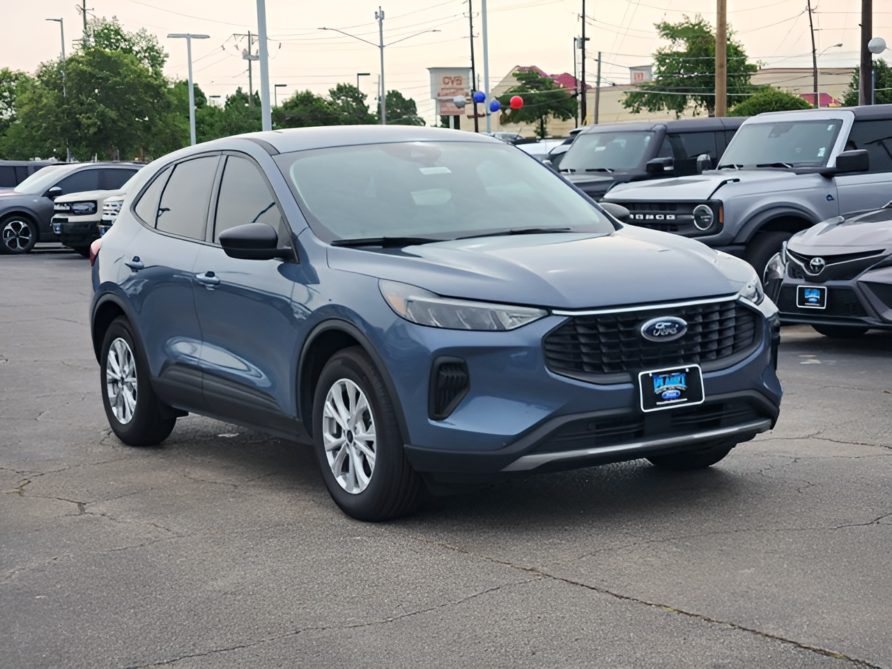 Vehicle image 22 of 24