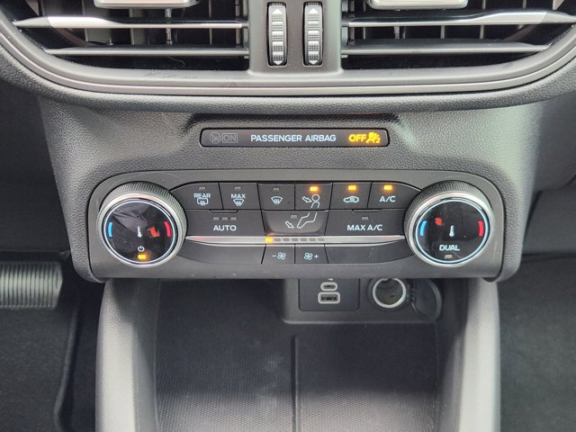 Vehicle image 13 of 24