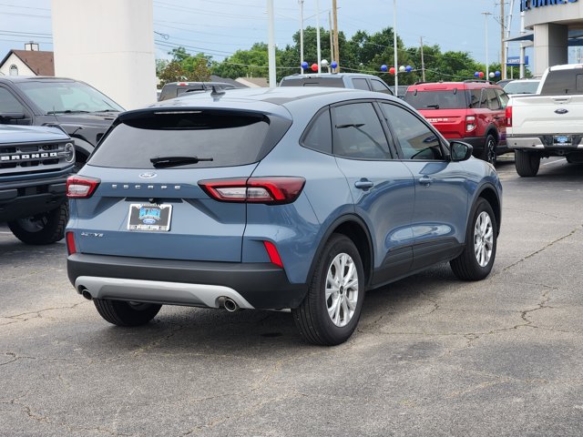 Vehicle image 3 of 24