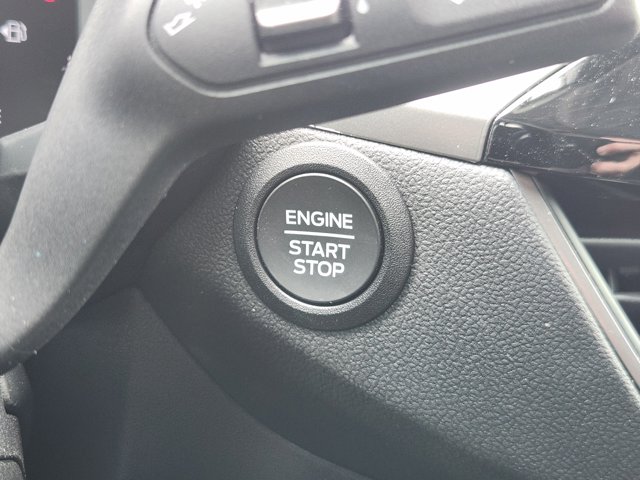 Vehicle image 15 of 22