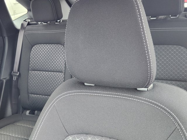 Vehicle image 18 of 22
