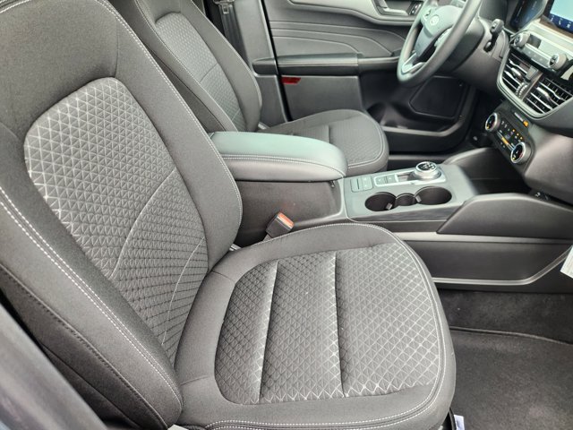 Vehicle image 9 of 22