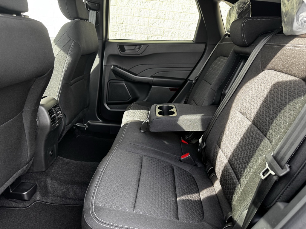 2025 Ford Escape Active Image 18 of 42