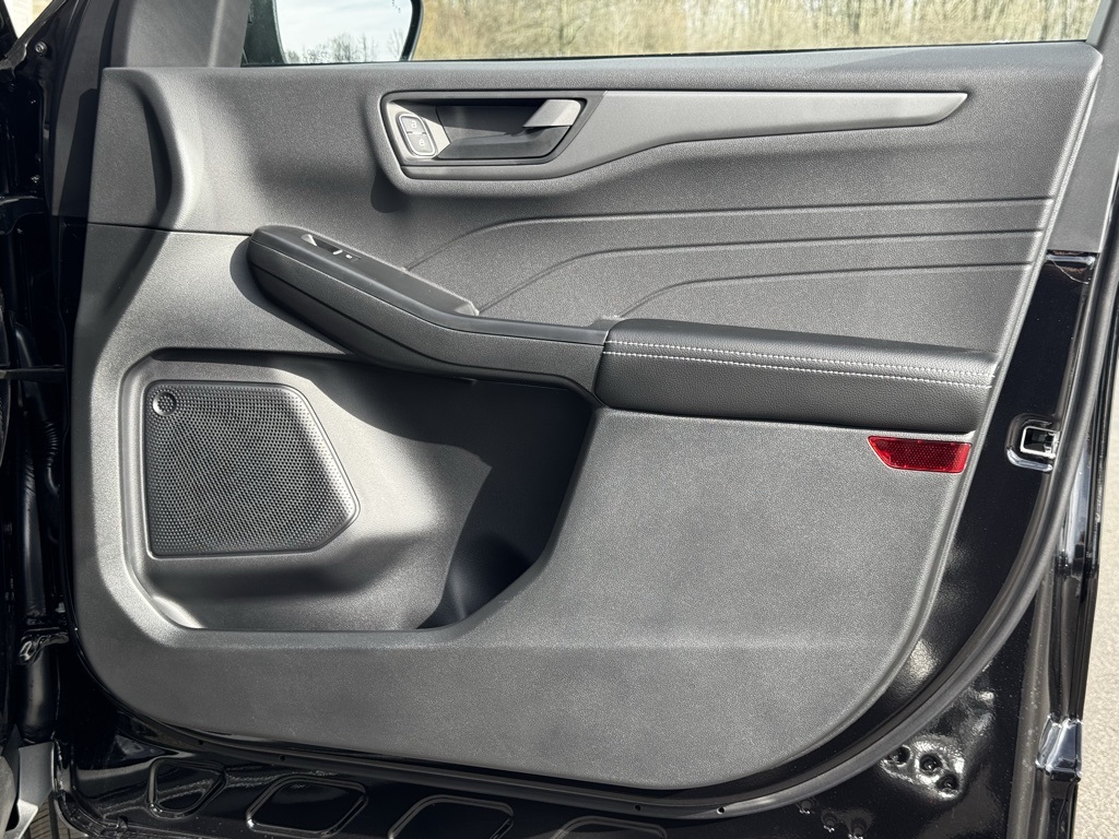 2025 Ford Escape Active Image 31 of 42