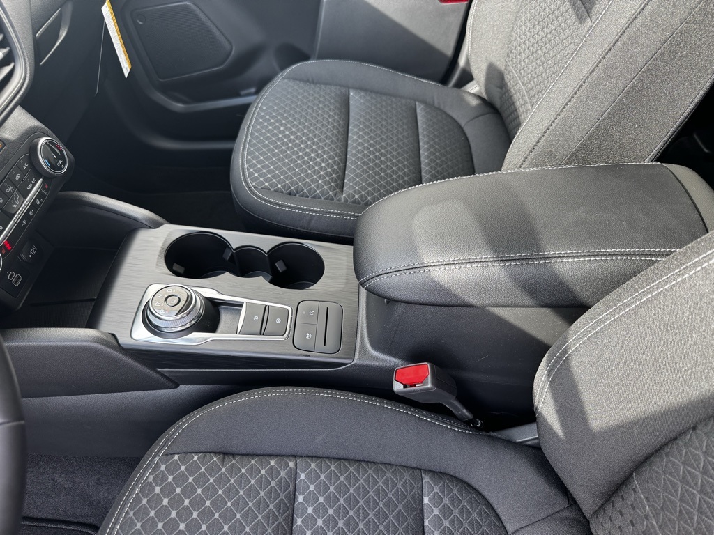 2025 Ford Escape Active Image 27 of 42