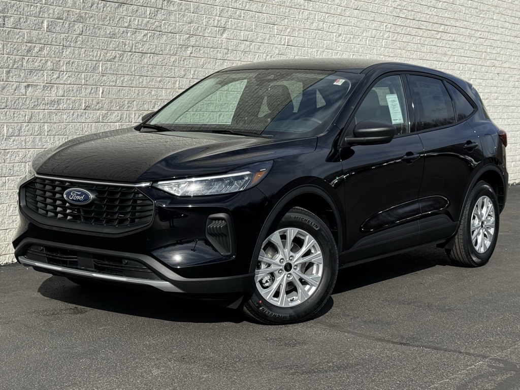 2025 Ford Escape Active Image 2 of 42