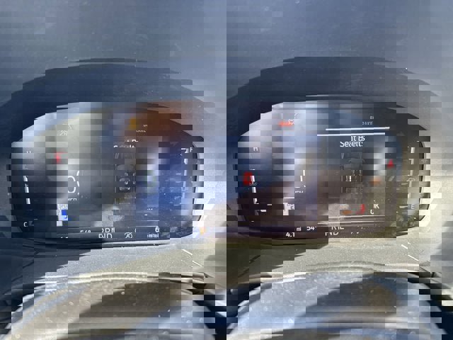 Vehicle image 20 of 25