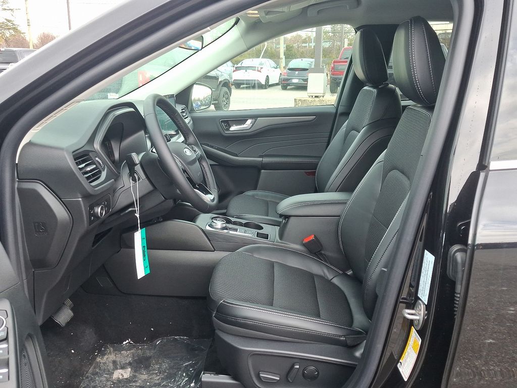 Vehicle image 5 of 13