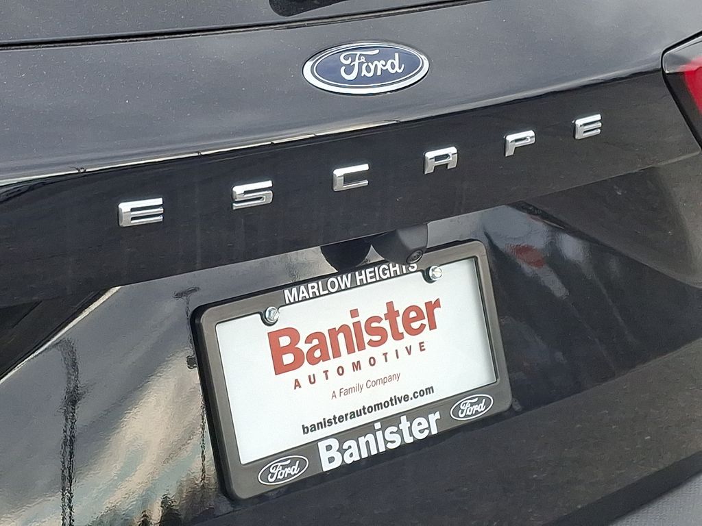 Vehicle image 13 of 13