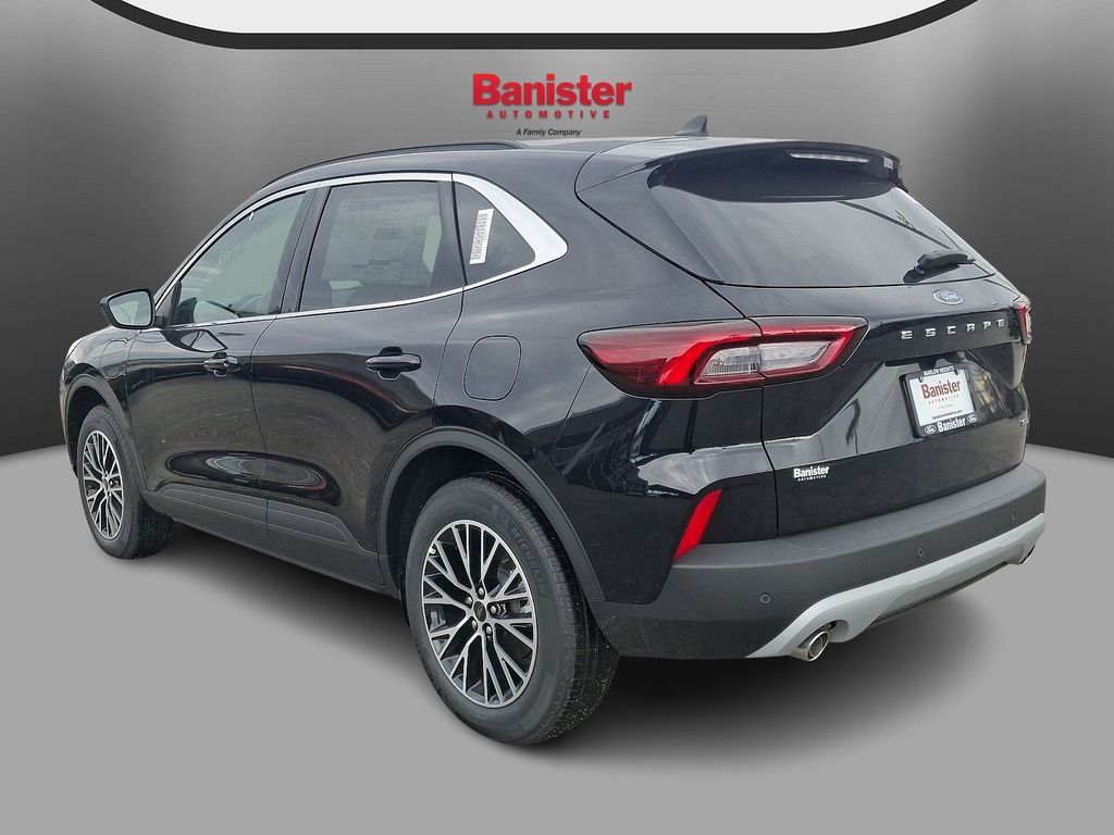 Vehicle image 4 of 13
