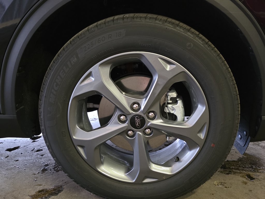 2025 Ford Escape ST-Line Image 7 of 27