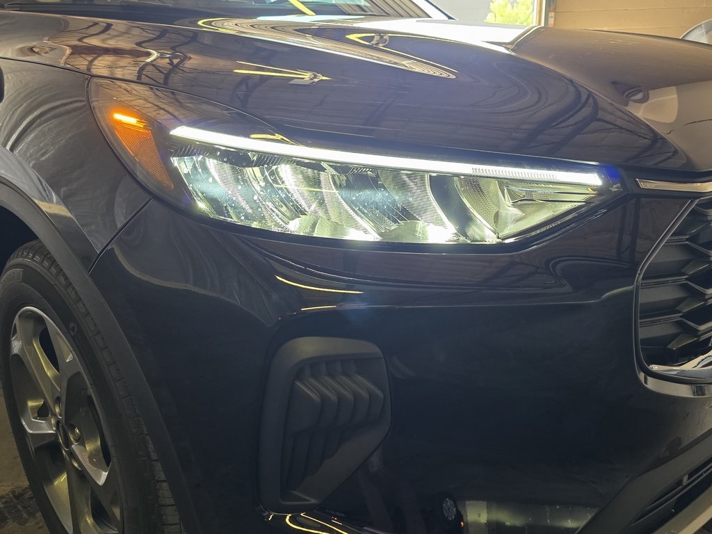 2025 Ford Escape ST-Line Image 25 of 27