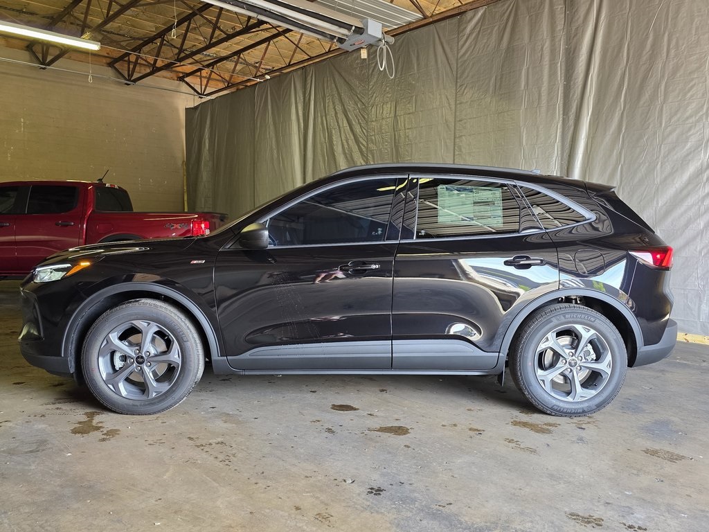 2025 Ford Escape ST-Line Image 6 of 27