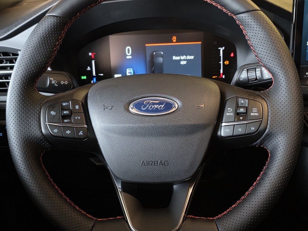 2025 Ford Escape ST-Line Image 17 of 27