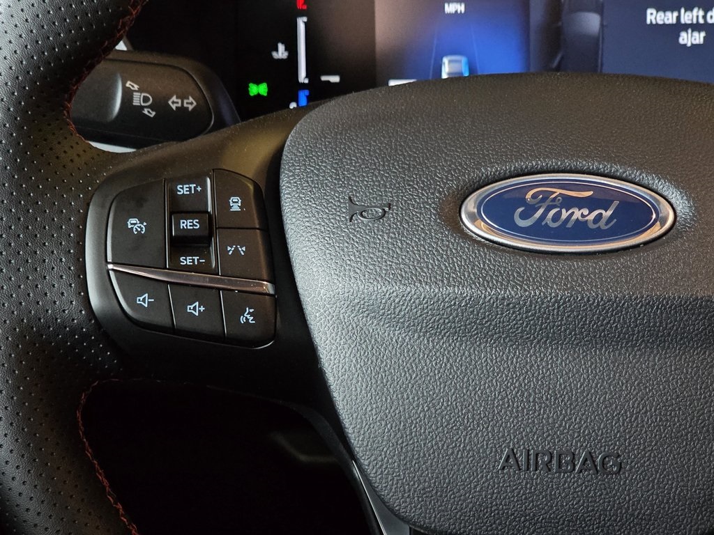 2025 Ford Escape ST-Line Image 23 of 27