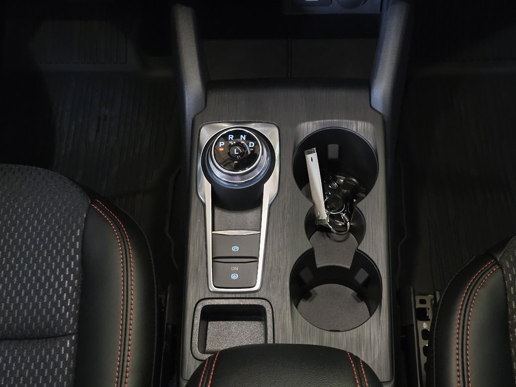 2025 Ford Escape ST-Line Image 20 of 27