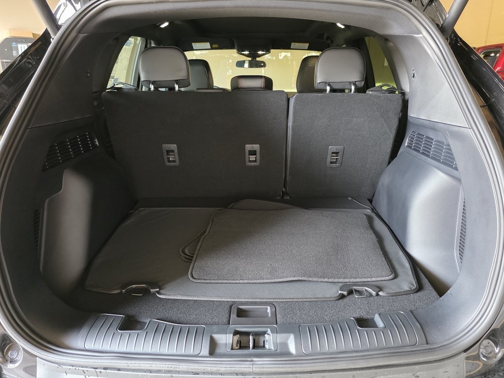 2025 Ford Escape ST-Line Image 8 of 27