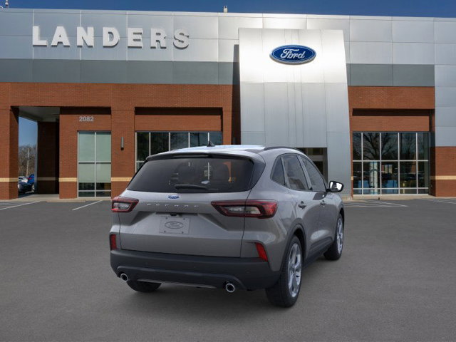 Vehicle image 5 of 23