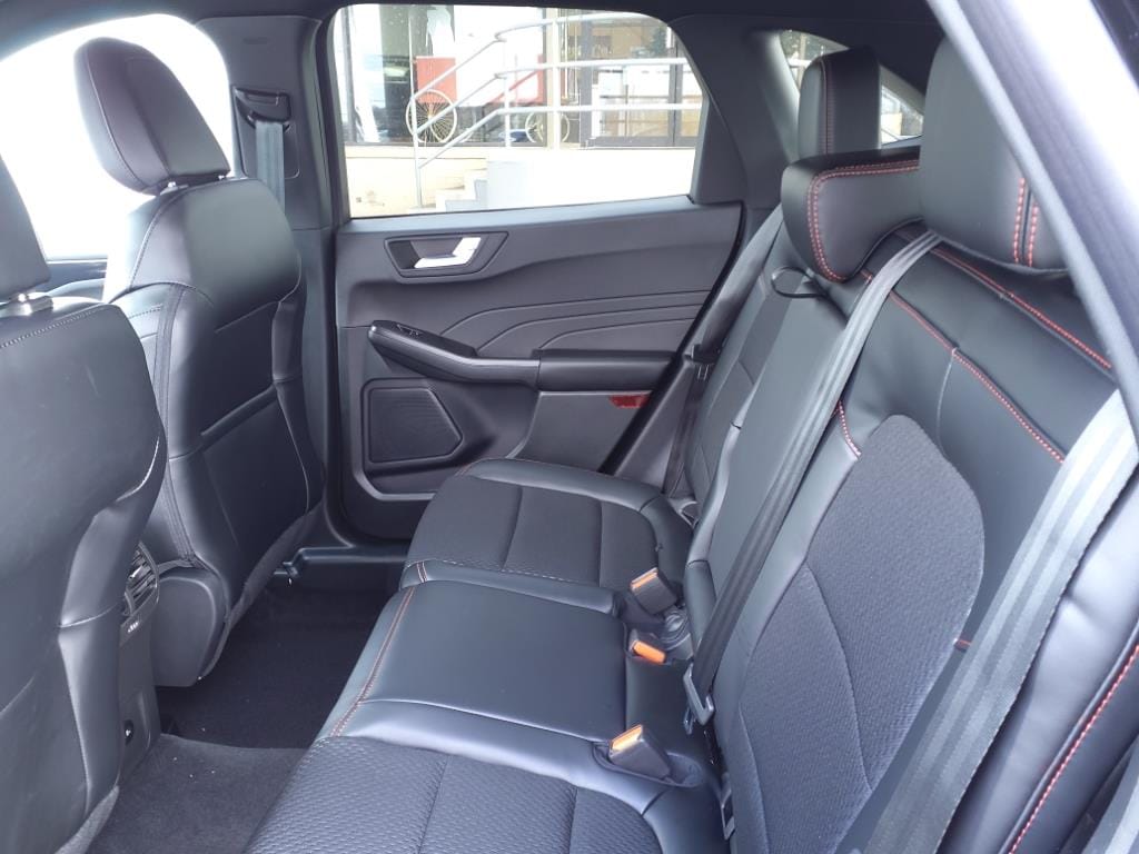 Vehicle image 8 of 20