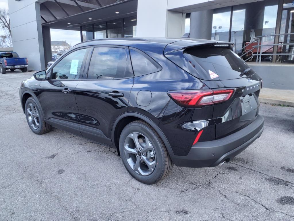 Vehicle image 2 of 20