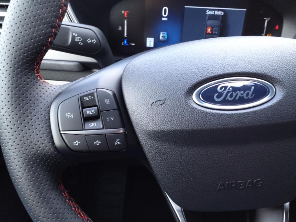 Vehicle image 11 of 20