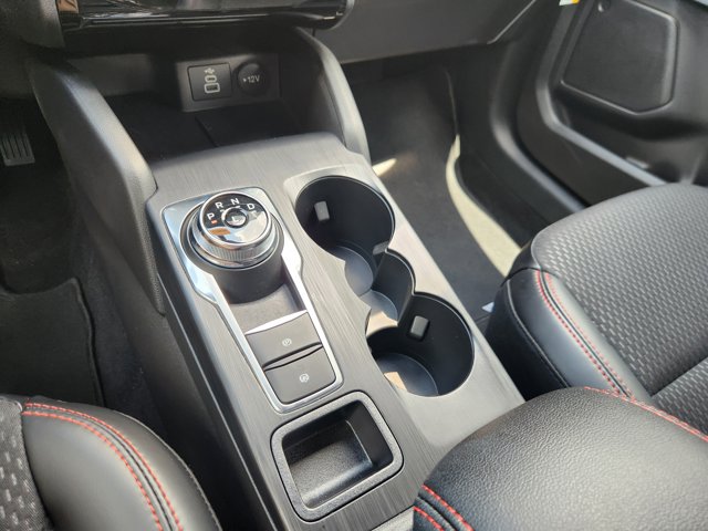 Vehicle image 14 of 21