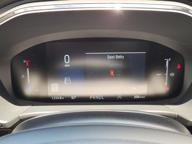 Vehicle image 10 of 21