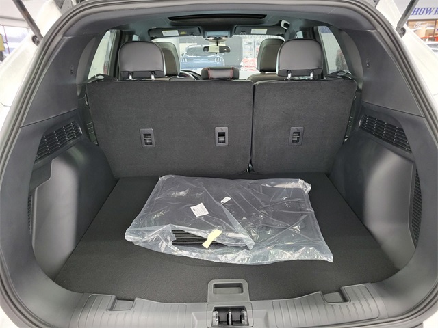 Vehicle image 16 of 34