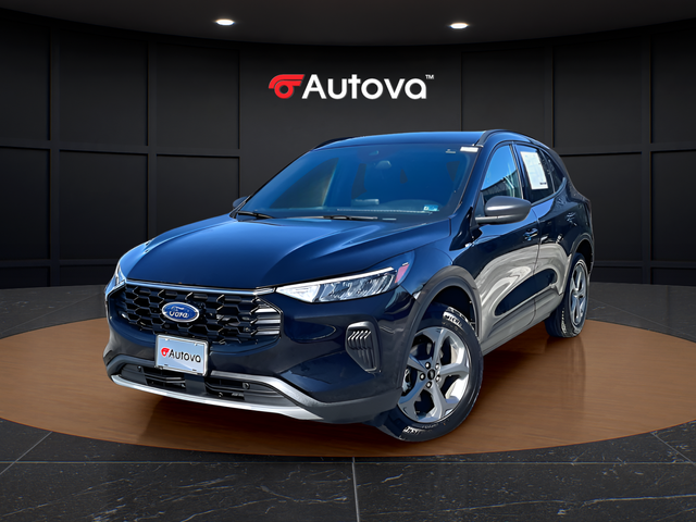 2025 Ford Escape ST-Line Image 1 of 32
