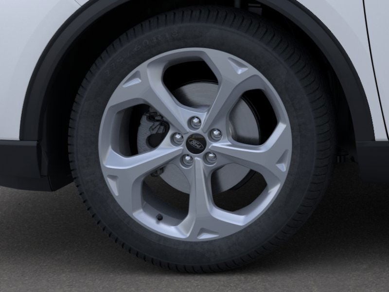 Vehicle image 19 of 23