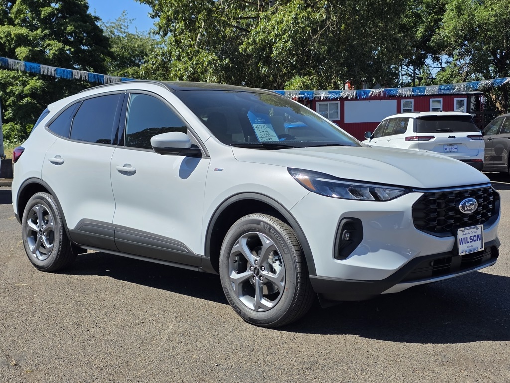 Vehicle image 4 of 35