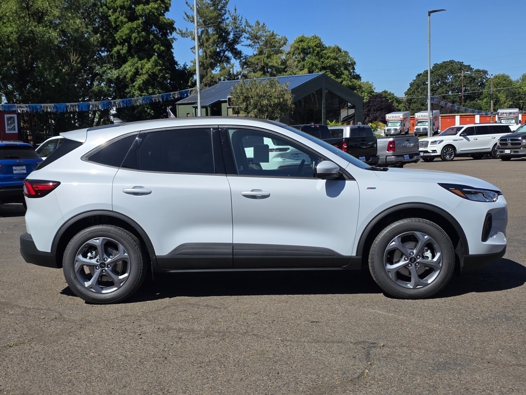 Vehicle image 6 of 35