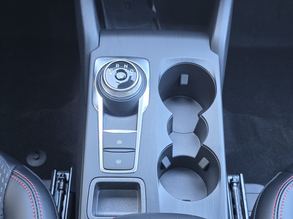Vehicle image 28 of 35