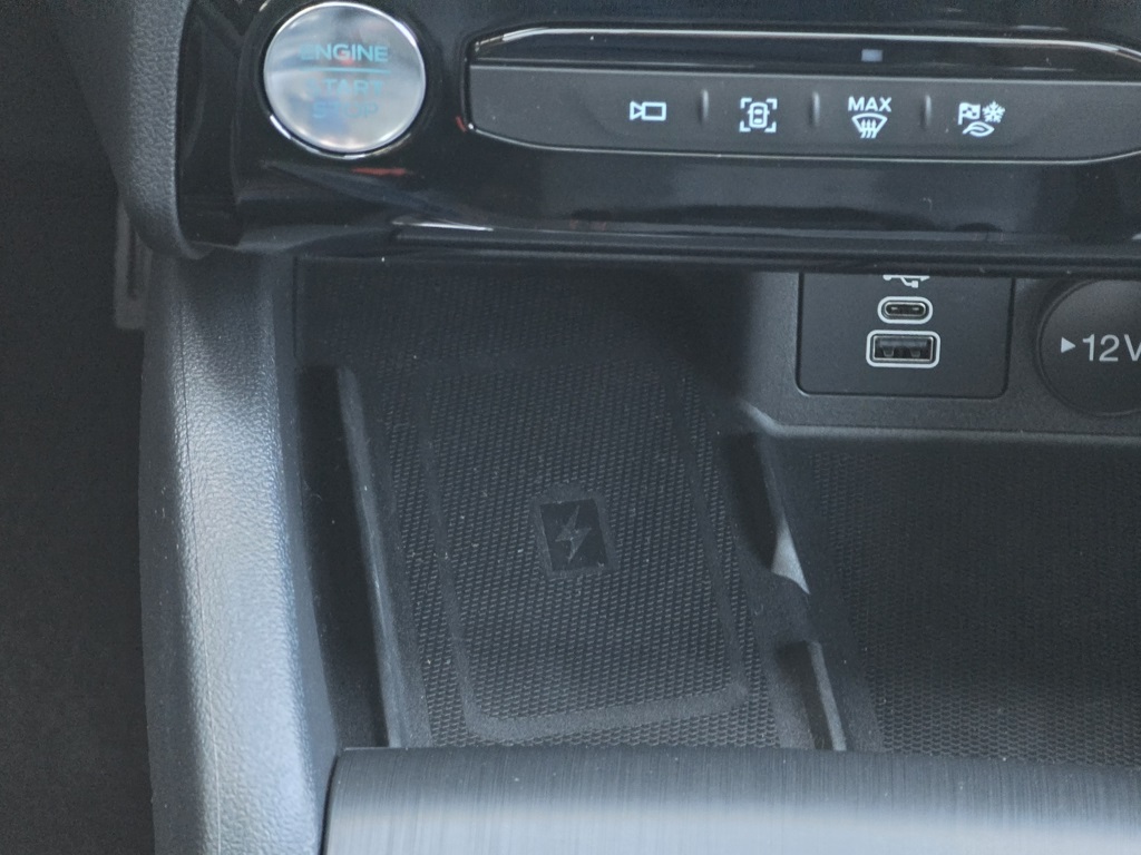 Vehicle image 34 of 35