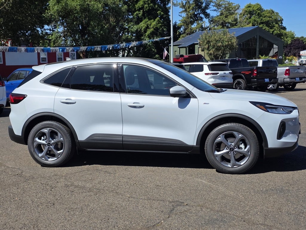 Vehicle image 7 of 35