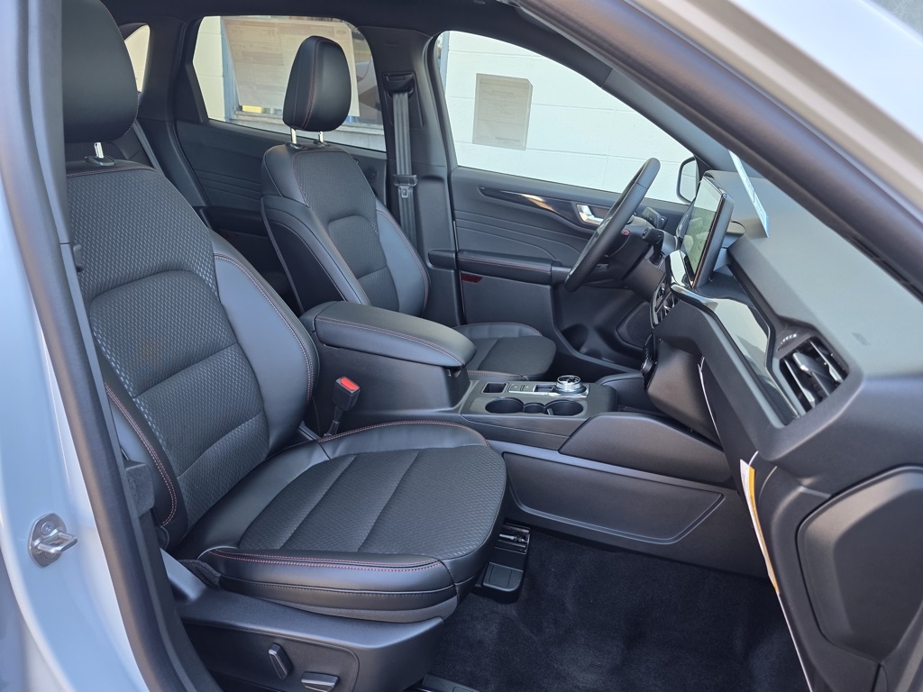Vehicle image 18 of 35