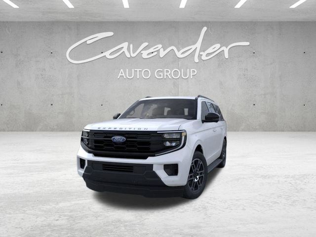 2025 Ford Expedition Active Image 2 of 23