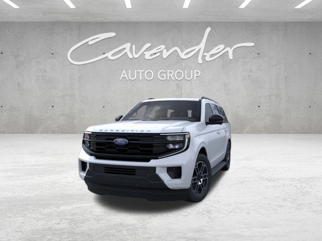 2025 Ford Expedition Active Image 2 of 23