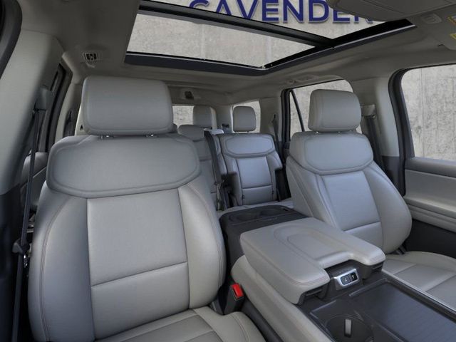 2025 Ford Expedition Active Image 10 of 23