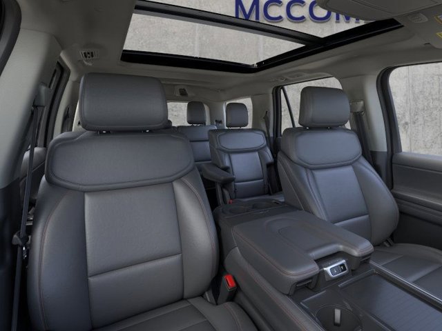 2025 Ford Expedition Active Image 11 of 23