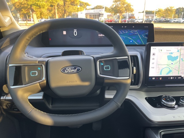 2025 Ford Expedition Active Image 41 of 77