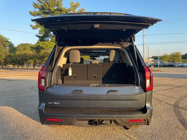 2025 Ford Expedition Active Image 29 of 77