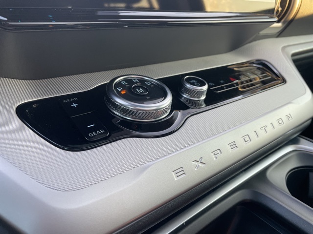 2025 Ford Expedition Active Image 52 of 77