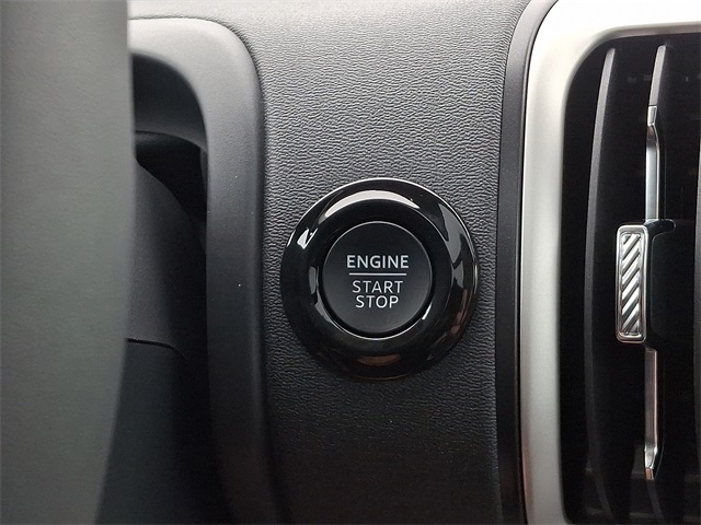 2025 Ford Expedition Active Image 13 of 16